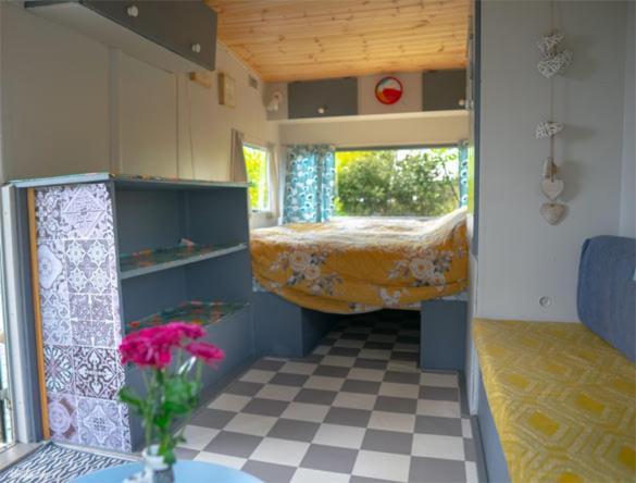 Retro Caravans At Valentia Island Escape Otel Chapeltown Dış mekan fotoğraf