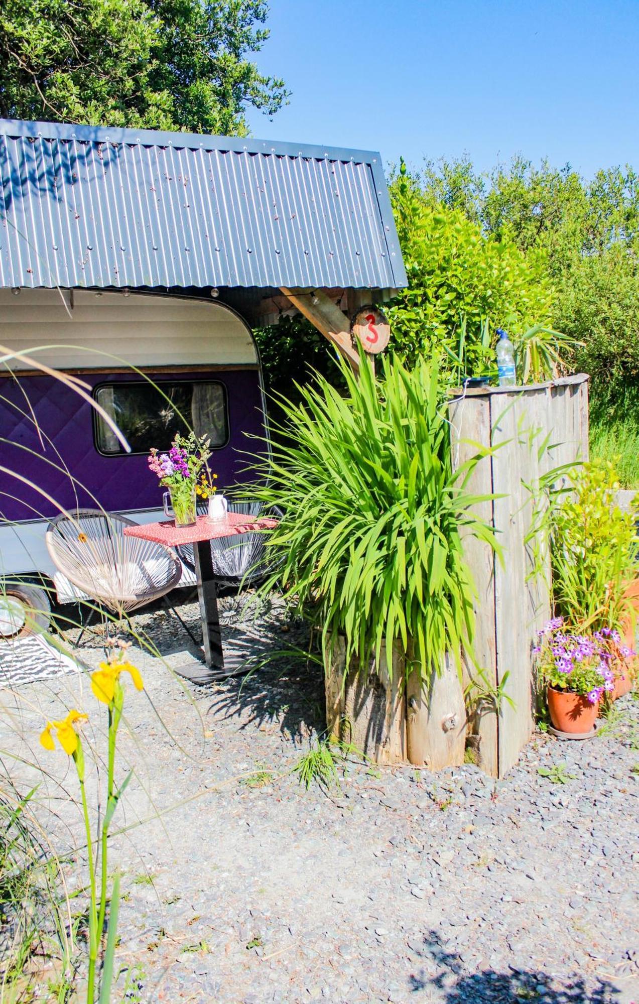 Retro Caravans At Valentia Island Escape Otel Chapeltown Dış mekan fotoğraf